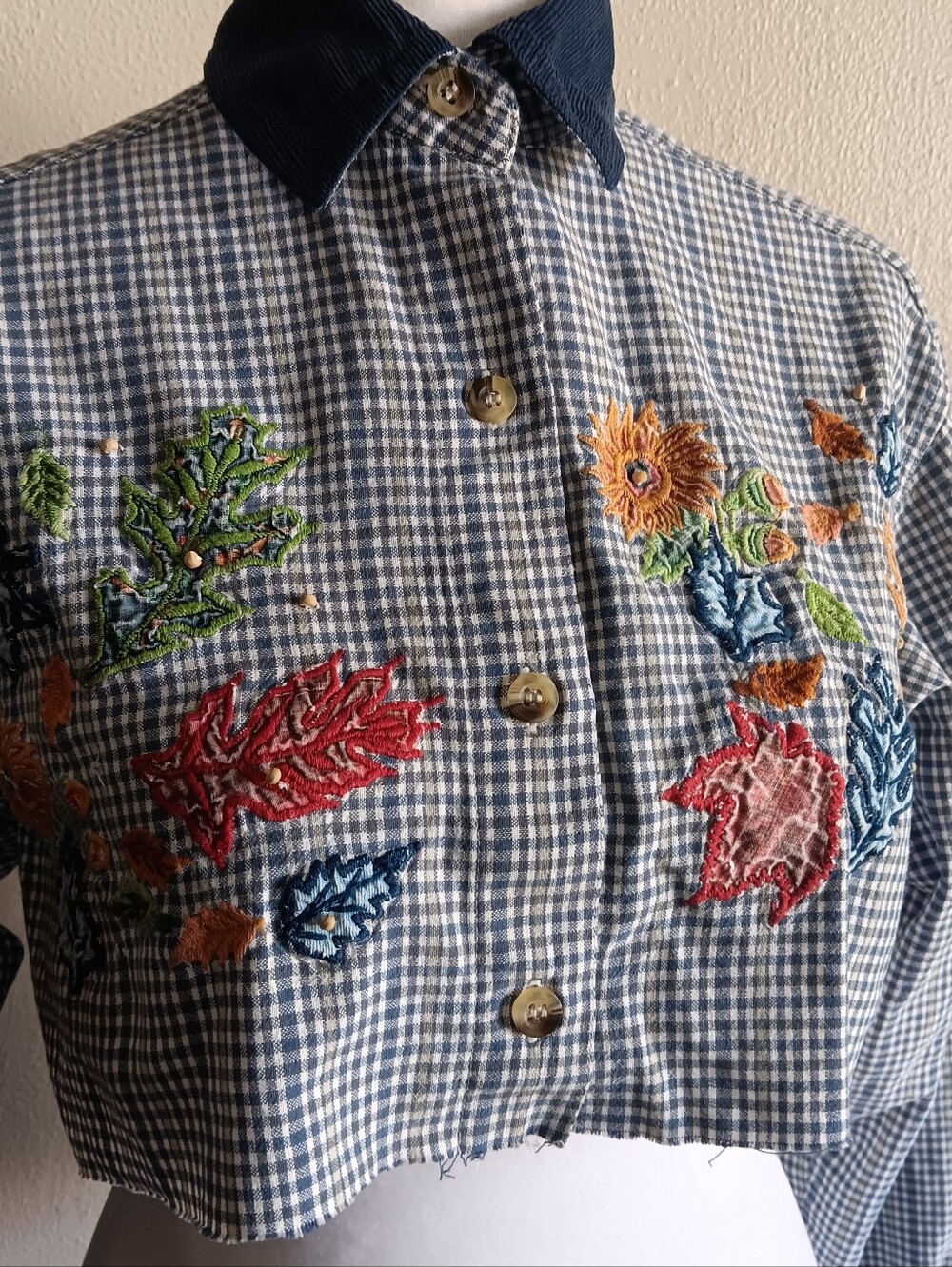 90s Fall Embroidered Leaf Blue Gingham Cropped Button-Up Cut-off Sz. Small - Picture 4 of 11